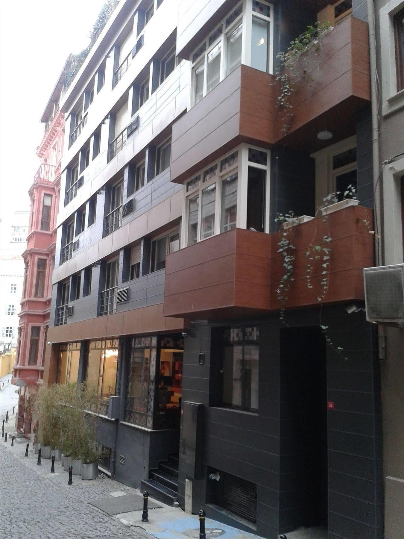 Nuru Ziya Suites Istanbul Exterior photo